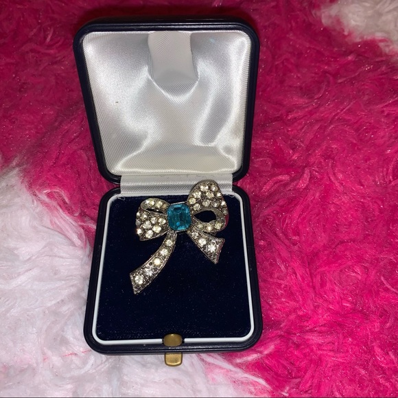 Antique Aquamarine Bow Brooch - Picture 5 of 7